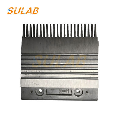 मूल KONE KM5002052H01 एल्यूमीनियम मिश्र धातु कंघी प्लेट E3X मूविंग वॉक के लिए सुरक्षित संक्रमण जुड़ाव जंग प्रतिरोधी विदेशी वस्तु एंटी-स्टक सुरक्षा